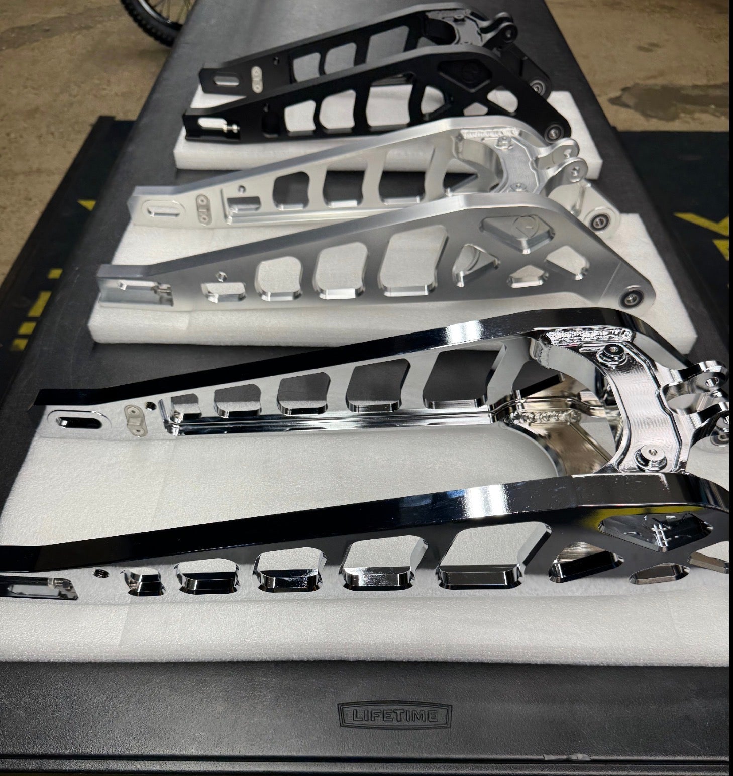 Swing arm